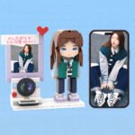 Single Figure & Instant Camera